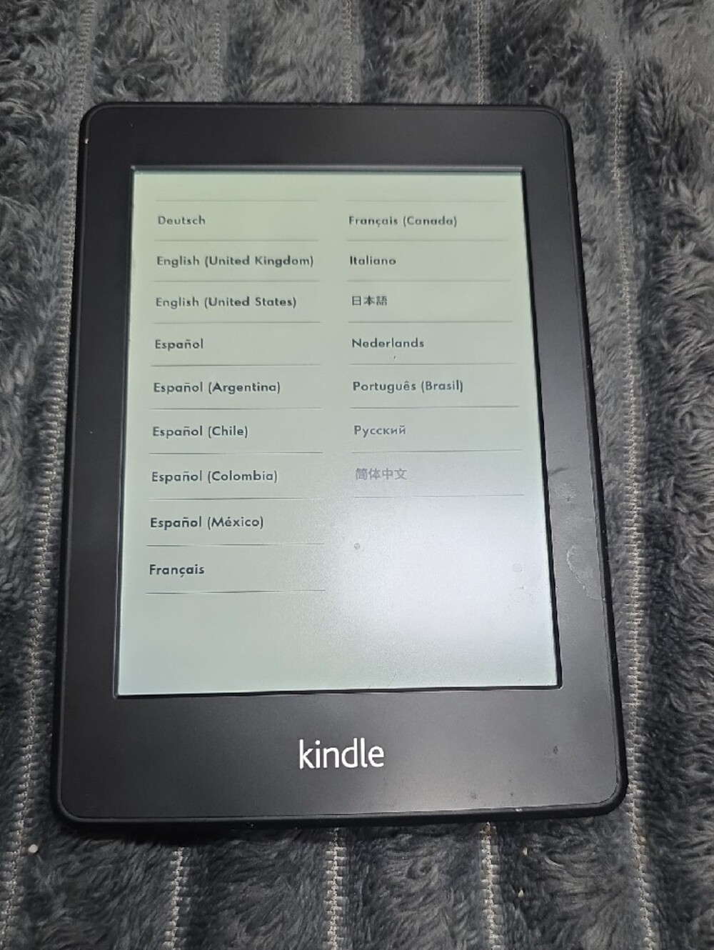 Amazon Kindle E-Reader in Black - Compact e-Ink Reader